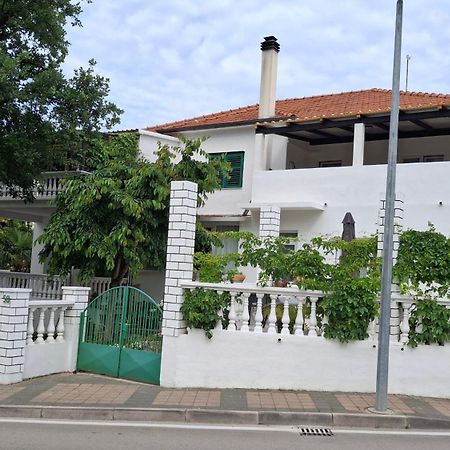 Apartmani Juricev וודיצה מראה חיצוני תמונה