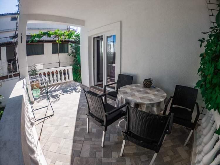 Apartmani Juricev וודיצה מראה חיצוני תמונה